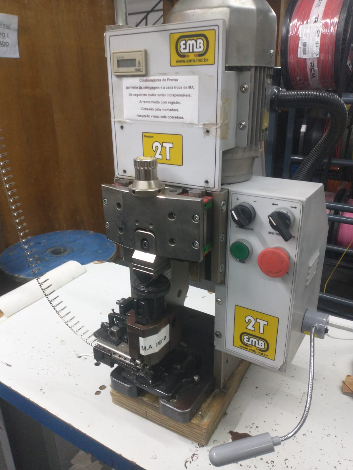 Prensa Semiautomática - Operação